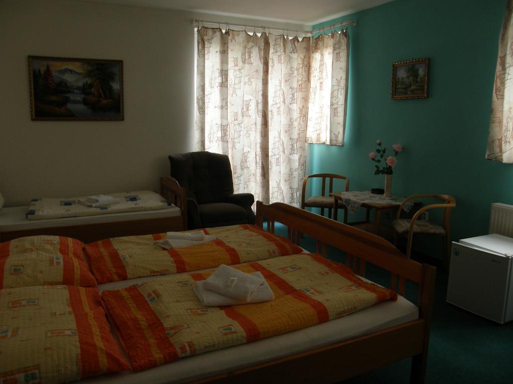 Hotel Filip Ceske Budejovice Bilik gambar