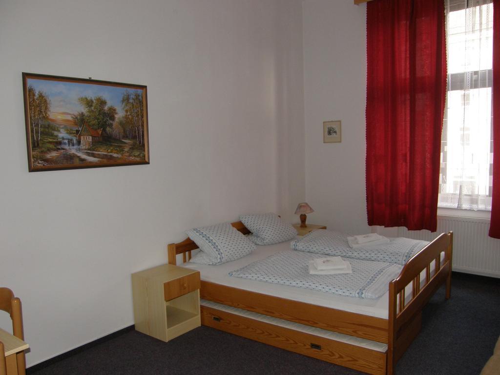 Hotel Filip Ceske Budejovice Bilik gambar