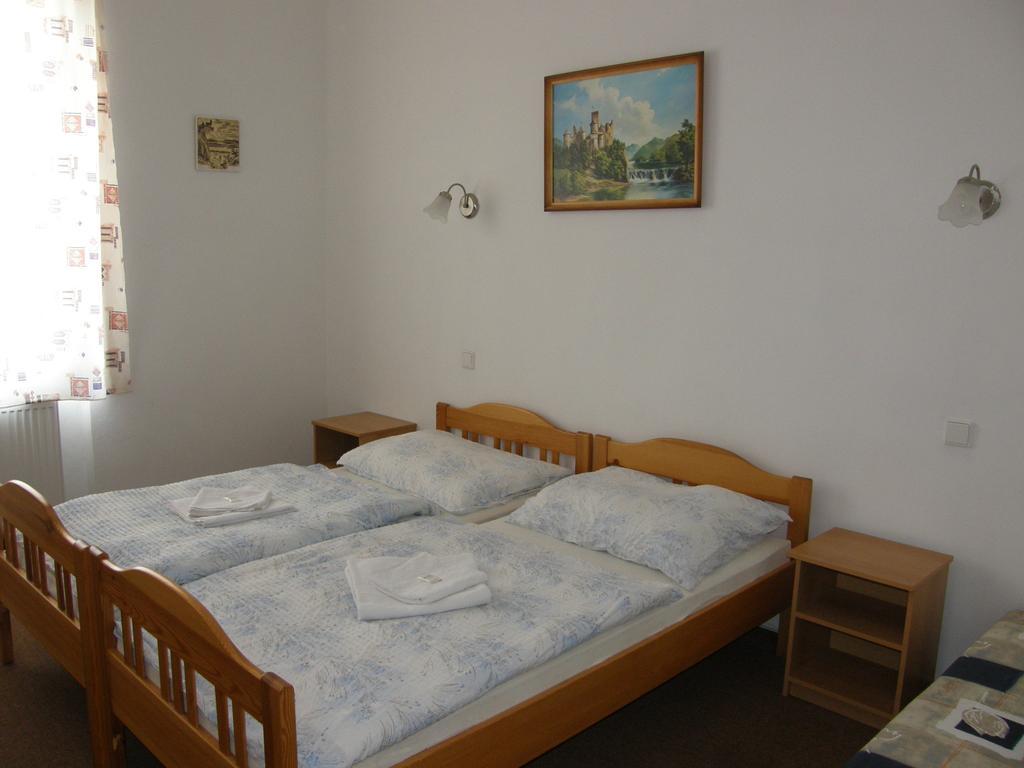 Hotel Filip Ceske Budejovice Luaran gambar