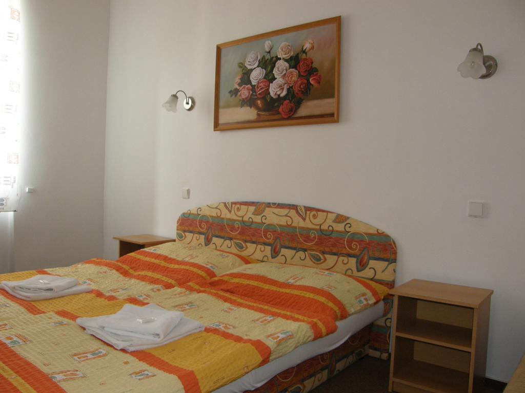 Hotel Filip Ceske Budejovice Luaran gambar